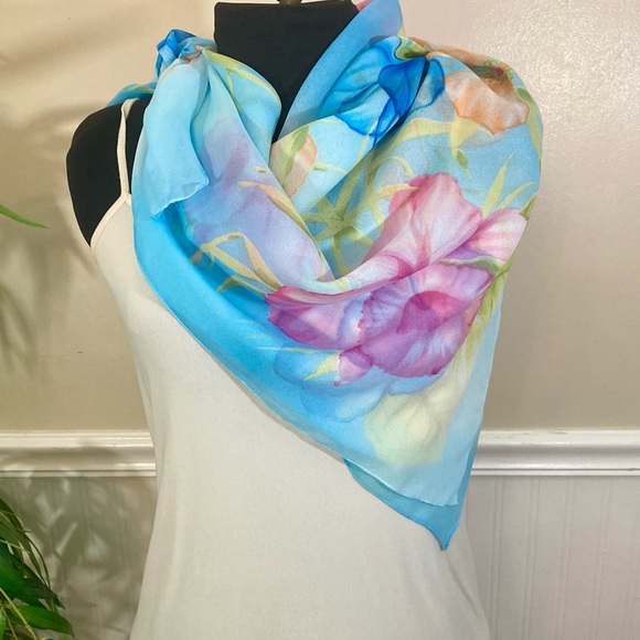 Unbranded Accessories - Italian made vintage scarf, in a sheer watercolor floral print. 33” square